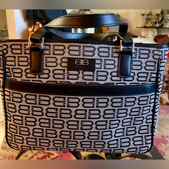 BALENCIAGA vintage beautiful condition bag authentic - Picture 1 of 14